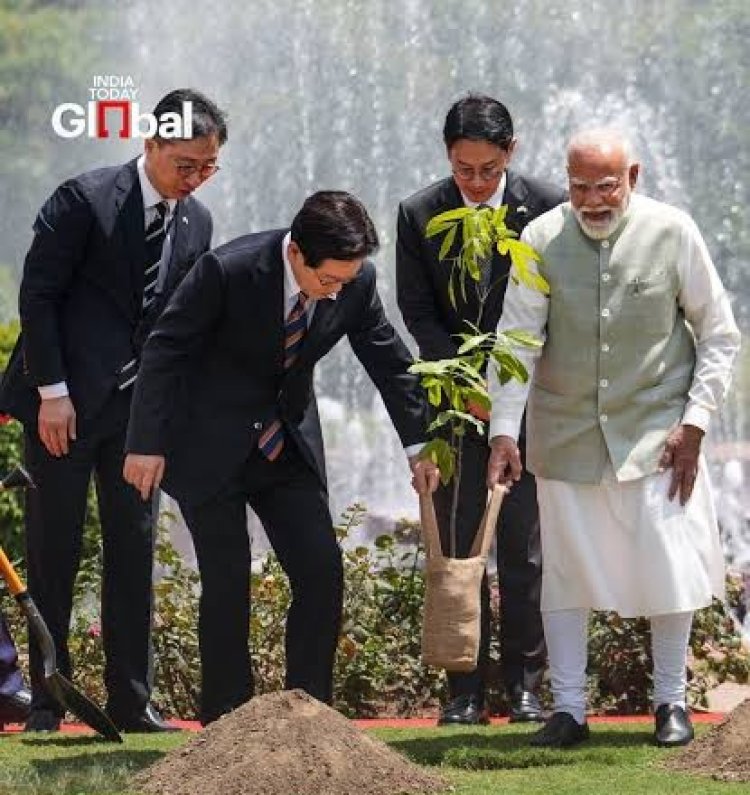 रिपब्लिक ऑफ कोरिया के राष्ट्रपति के साथ संयुक्त प्रेस वक्तव्य के दौरान प्रधानमंत्री का प्रेस वक्तव्य